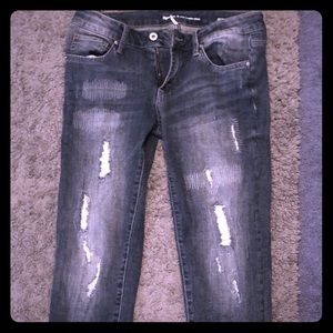 Boyfriend cut Ripped Jeans